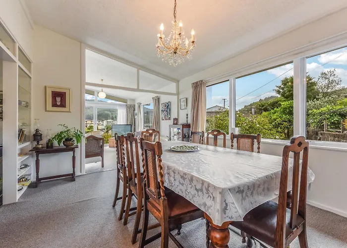 Sunny Seaview House 5 Minute Walk To Town
