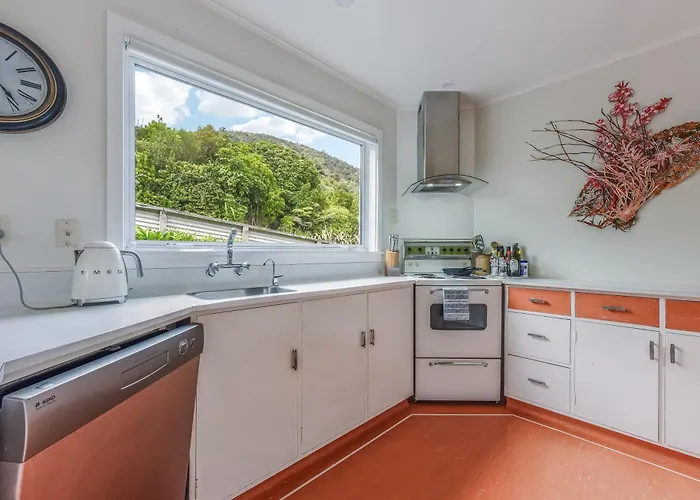 Sunny Seaview House 5 Minute Walk To Town