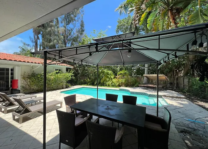 Hidden Miami Gem W Pool Bbq & Minutes To Beach Miami Beach