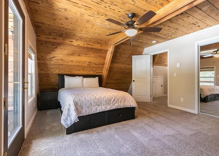 Rustic And Modern 3Bdr Tahoe Cabin