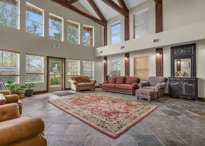 2Br Near Deer Valley East Village