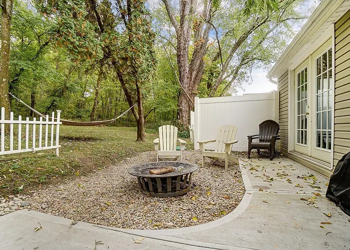 Updated 3Bd Cottage On Bike Trail W/ River Access!