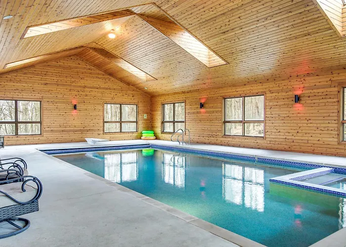 Family Home W/ Indoor Pool ~ 2 Mi To Elkhart Lake!