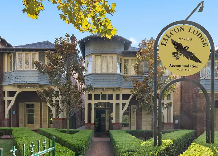 Falcon Lodge