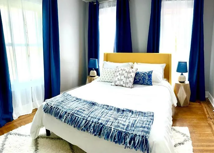 Vintage Charm: Annapolis Retreat