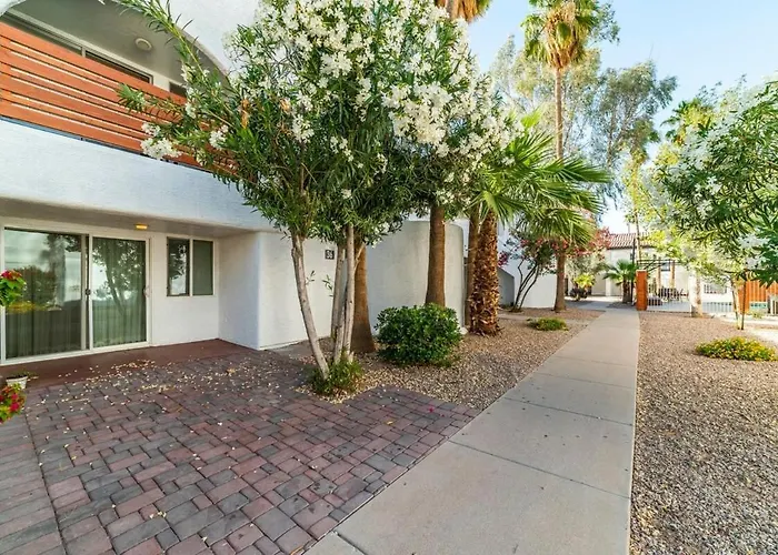 37A- Casa Grande Modern Condo 1Bd W Heated Pool