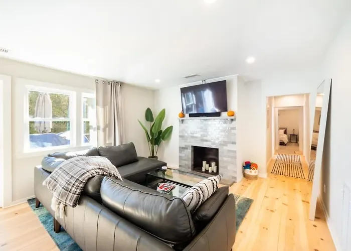 Renovated Downtown Great Barrington House