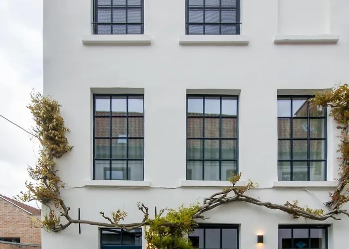 Friday Gent, Exclusive Charming Guesthouse