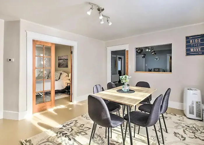Charming Bingham Home Near Outdoor Adventure, Pet Friendly!