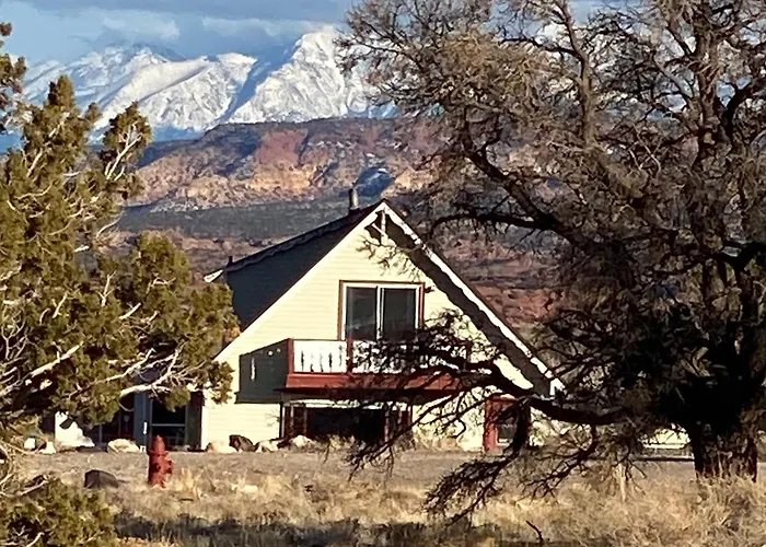 Sandcreek Cottage / Fabulous Views On Five Acres