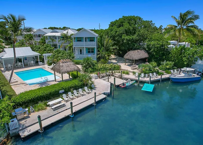 Isla Key Lime - Waterfront Boutique Resort, Htd Pool, Dock, Walkable