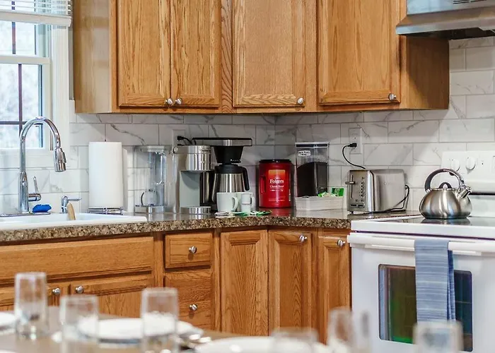 Amazing Mountain Views, Hot Tub, Fire Pit Evcharge
