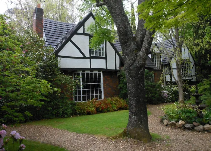 Merrimeet Cottages