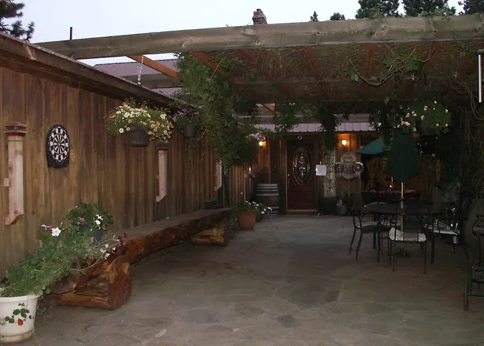 Whitebird Summit Lodge