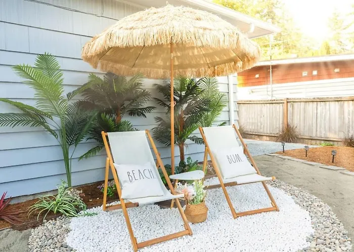 Hidden Renovated Garden Cottage Near Costco I99