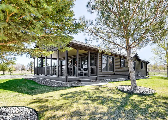Serene Yellowstone Country Retreat W/ Deck & Views