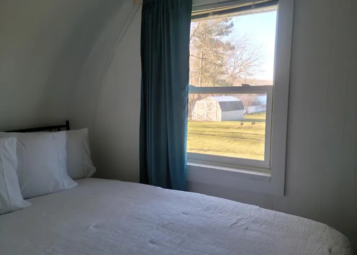 Cozy Quonset Hut On Maple Lake