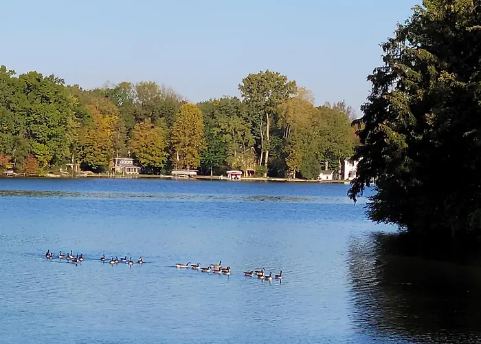 Cozy Quonset Hut On Maple Lake