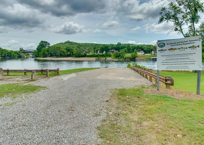 Norfork Studio By White River: Ideal For Fishing!