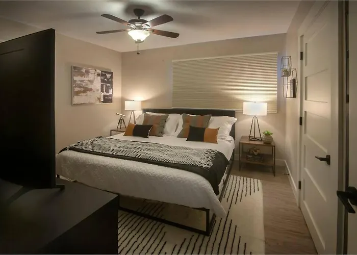 The Cozy Colfax House