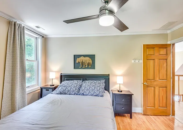 Huge Family Home W/ Pool - 13 Mi To Lake Michigan!