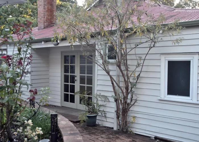 Serenity House Pemberton Cottage & Wellness Spa