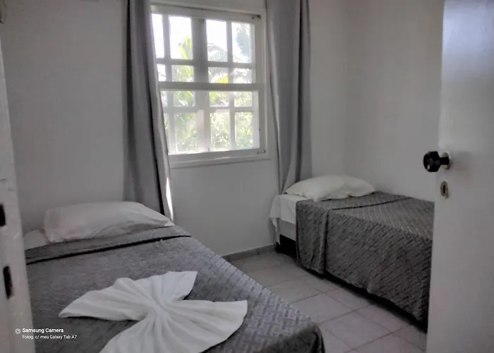 Praia De Taperapuan - Flat Em Condominio A 300 Metros Da Praia.