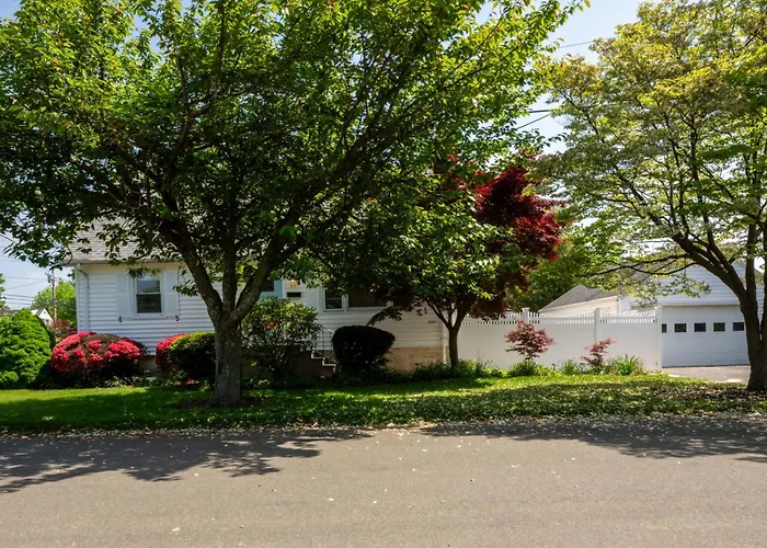 Fairfield Cottage -Top Rated Gem, Fire Pit, Near Beach, 90 Min To Nyc