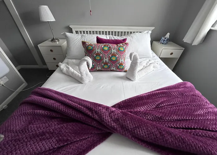 Dog Friendly Beachside Cottage Kessingland With Private Parking