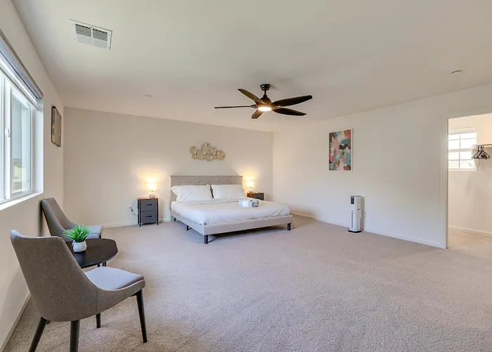 Spacious Family Home In Stockton - Pets Welcome!