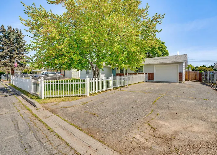 Updated Yakima Vacation Rental: Central Location!