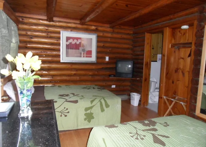 Seven Dwarfs Cabin - On The Brook Cabins