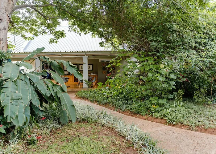 Phezulu Guest Lodge