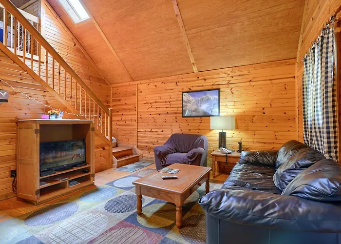 Blue Rose Cabins - Pinecrest Cabin