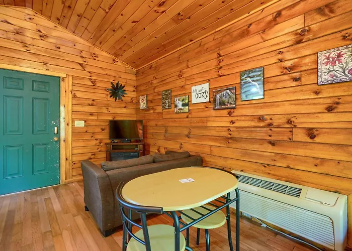 Blue Rose Cabins - Cozy Cabin