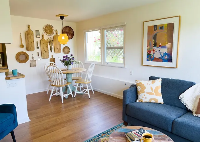 Magnolia Garden Cottage