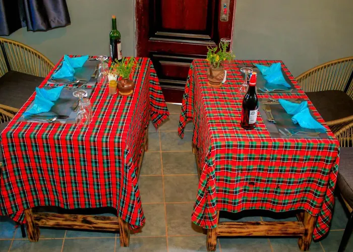 Amanya Hut Sleeps 6 With Mountain Views