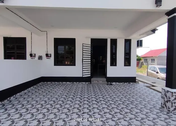 Hadeera Minimalis Family Homestay