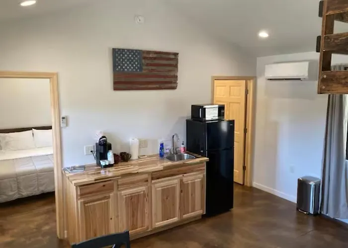 Gold Valley Camp Cabin 4 | 1 Bed, 1 Bath