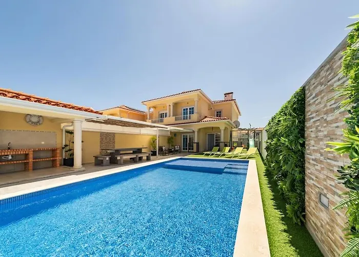 Casa Nazare Vila