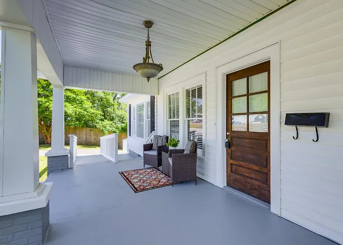 Main Street Home: 1 Mi To Callaway Gardens