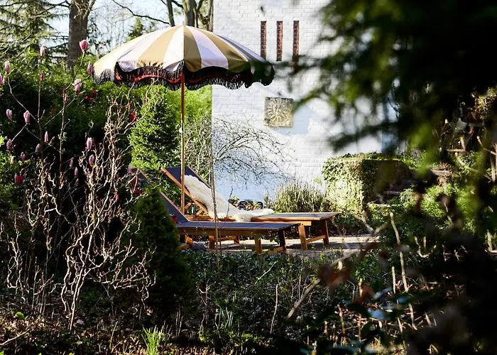Bungalowvilla Robin Hill, met bostuin&design interieur