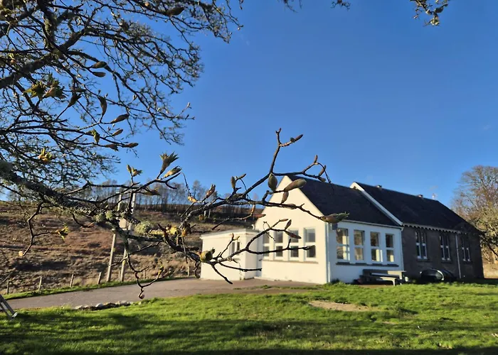 Old School, Spean Bridge - Fun, Friendly, Relaxed