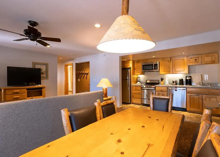 Red Wolf Lodge At Olympic Valley