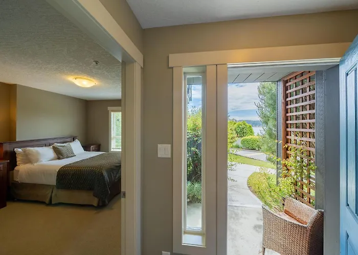 Sooke Harbour Resort & Marina