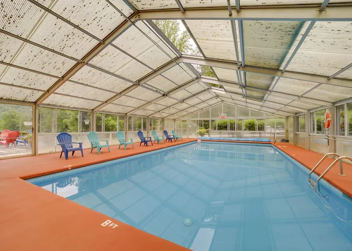 Pet-Friendly Creekside Cabin W/ Pool Access!