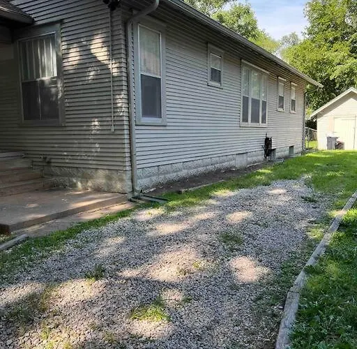 Ict Bungalow