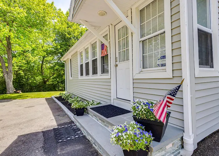 Modern Terryville Cottage W/ Deck & Lake View!