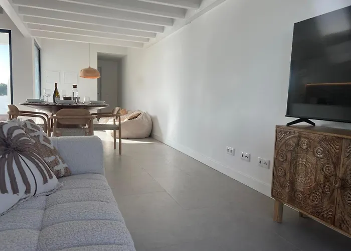 Casa Zavial