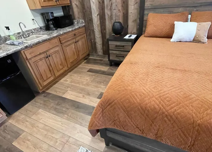 Rhodopa Lodge At Yellowstone